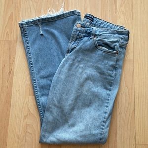 Refuge Distressed Jeans